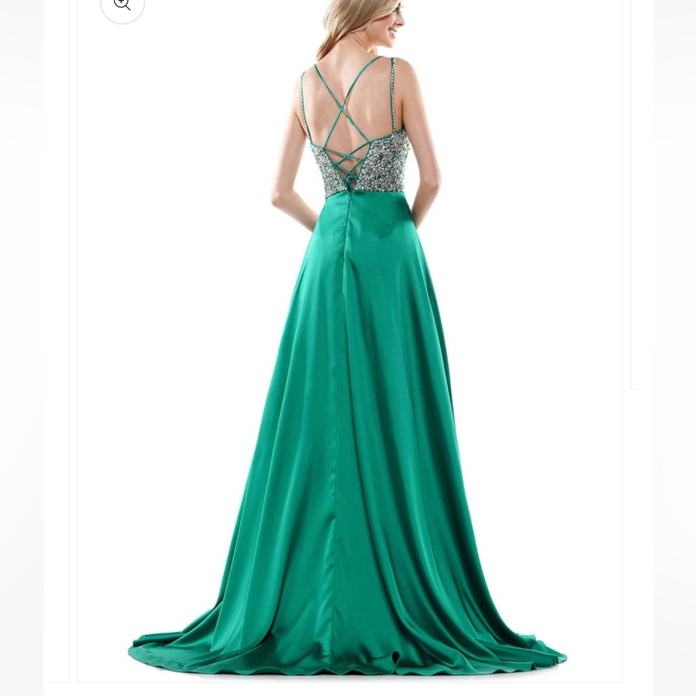 Prom/Formal Dress - Picture 2 of 3